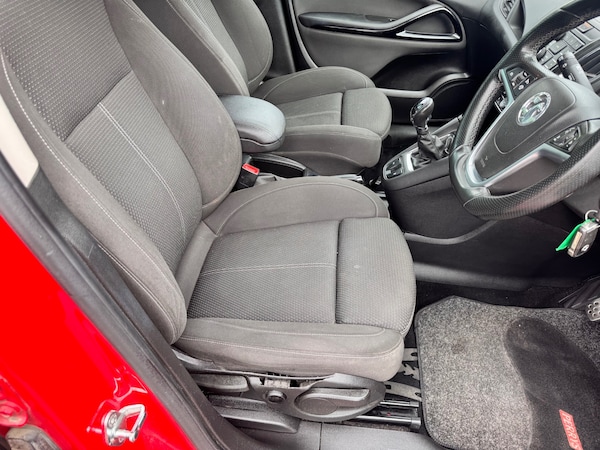 Used Vauxhall Zafira 2015 for sale - 75699962: Photo 21