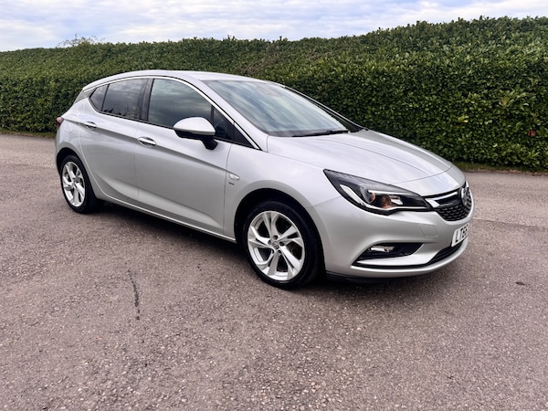 Used Vauxhall Astra 2016 for sale - 76198616: Photo 1