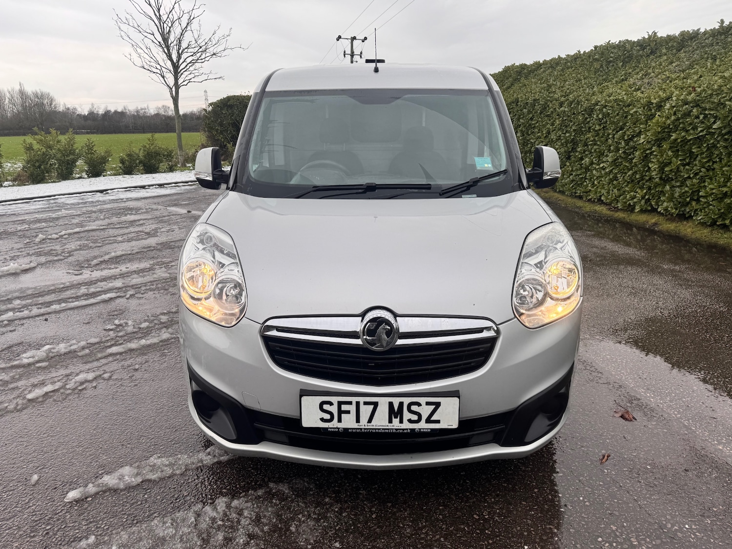 Used Vauxhall Combo 2017 for sale - 77247662: Photo 2