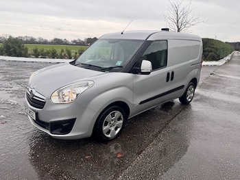 Used Vauxhall Combo 2017 for sale - 77247662: Photo