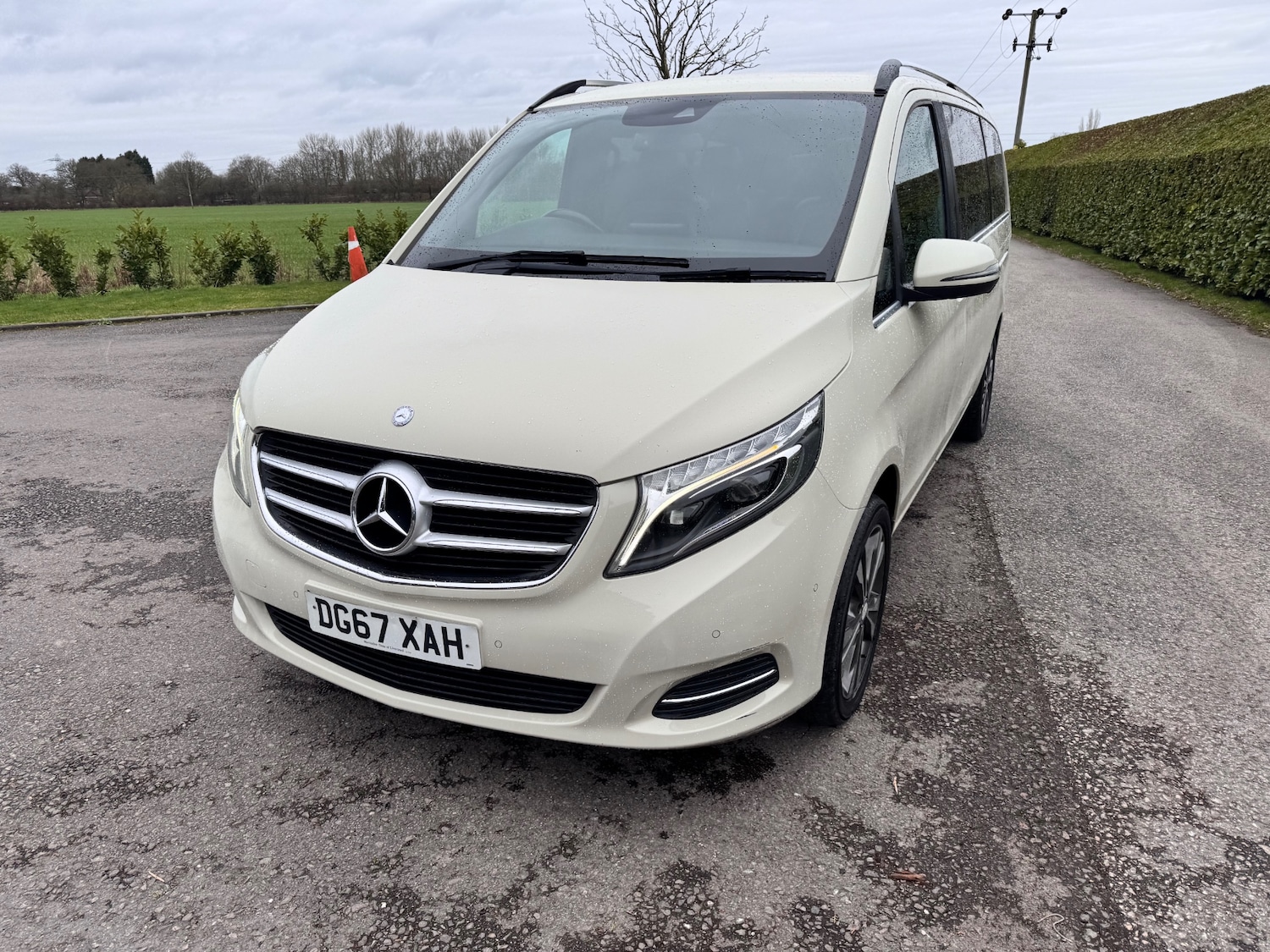 Used Mercedes-Benz V-Class 2017 for sale - 77447165: Photo 6