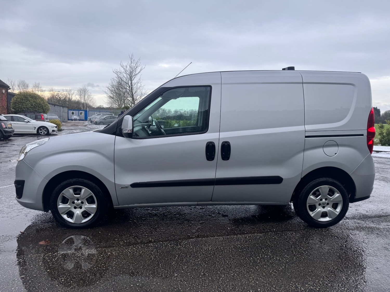 Used Vauxhall Combo 2017 for sale - 78018577: Photo 6
