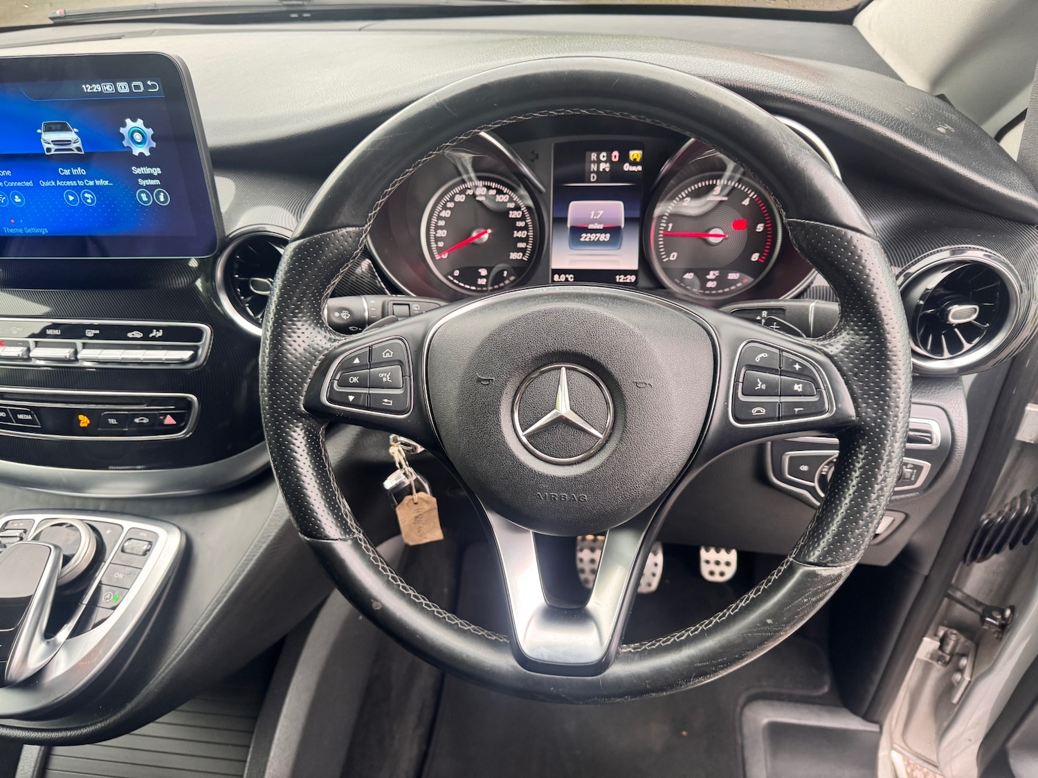 Used Mercedes-Benz V-Class 2016 for sale - 76951390: Photo 27