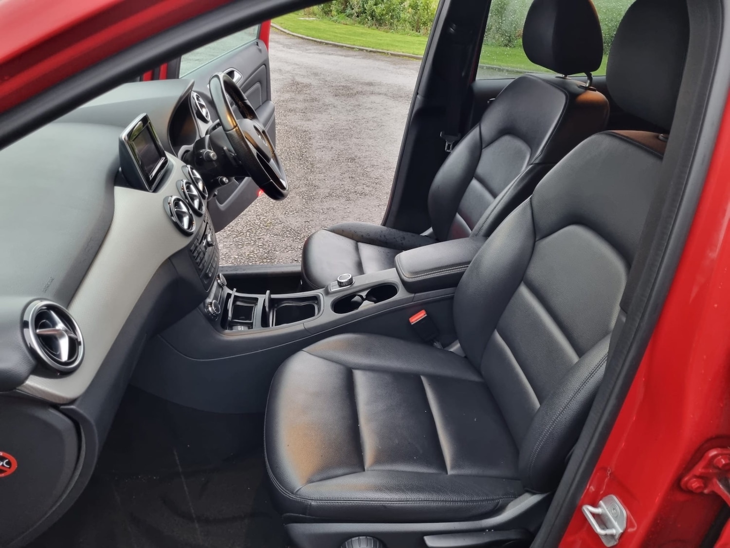 Used Mercedes-Benz B Class 2014 for sale - 76438555: Photo 20