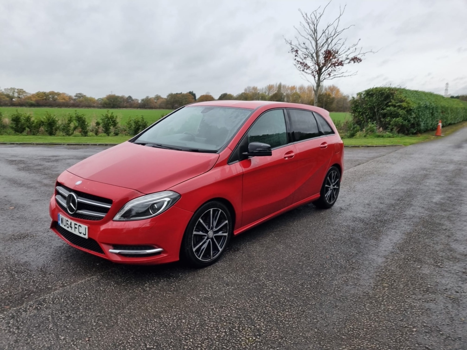 Used Mercedes-Benz B Class 2014 for sale - 76438555: Photo 6