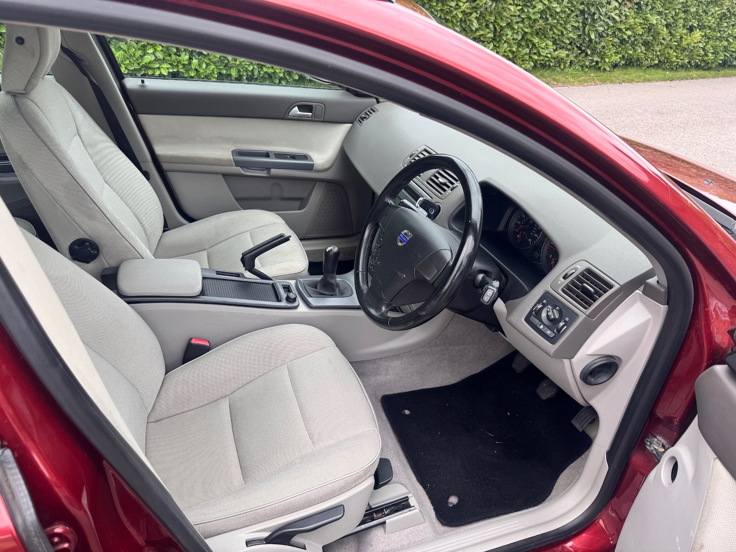 Used Volvo V50 2010 for sale - 76055475: Photo 20