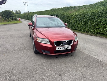 Used Volvo V50 2010 for sale - 76055475: Photo