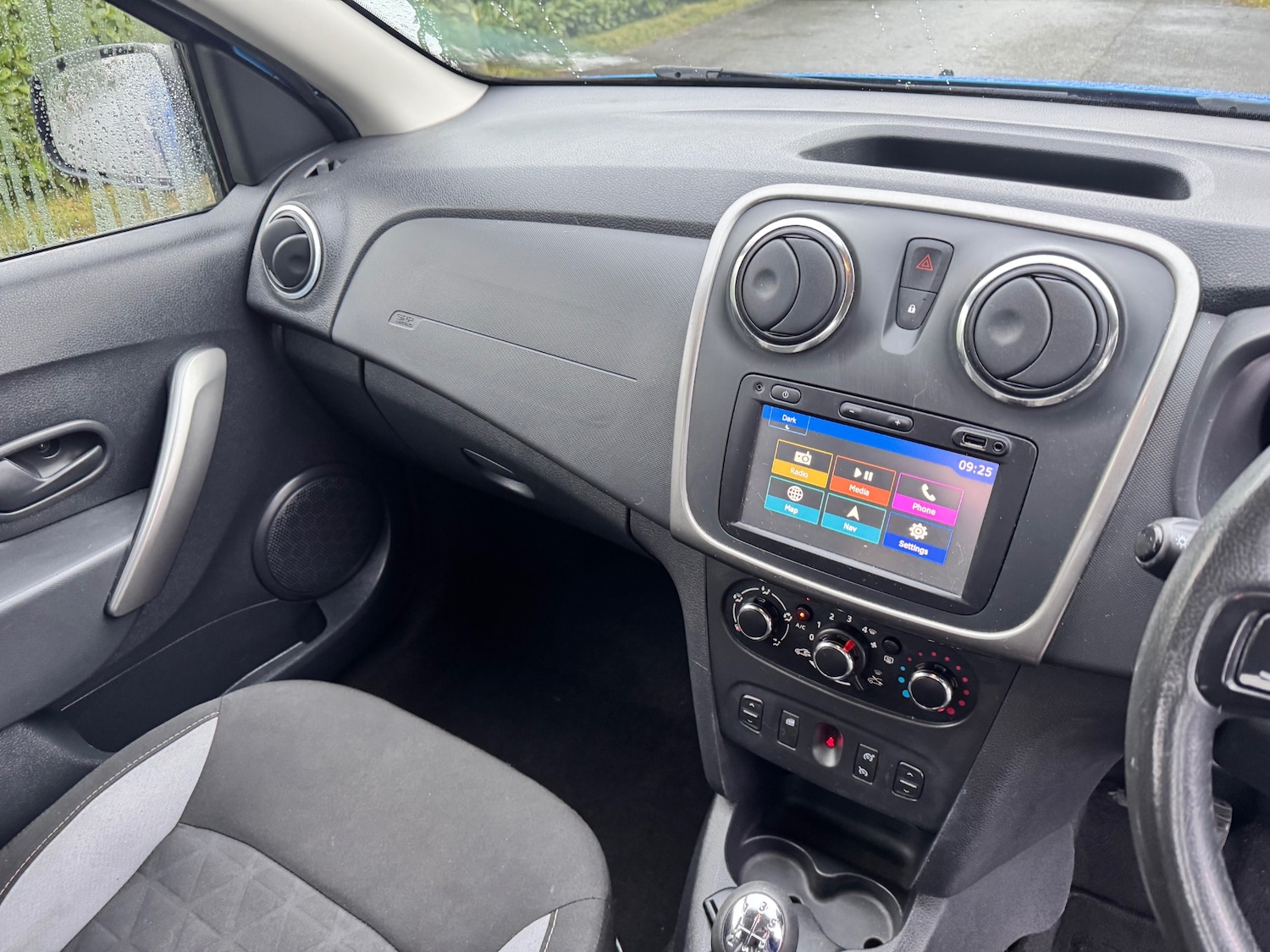 Used Dacia Sandero Stepway 2016 for sale - 76765041: Photo 24