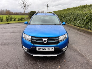 Used Dacia Sandero Stepway 2016 for sale - 76765041: Photo