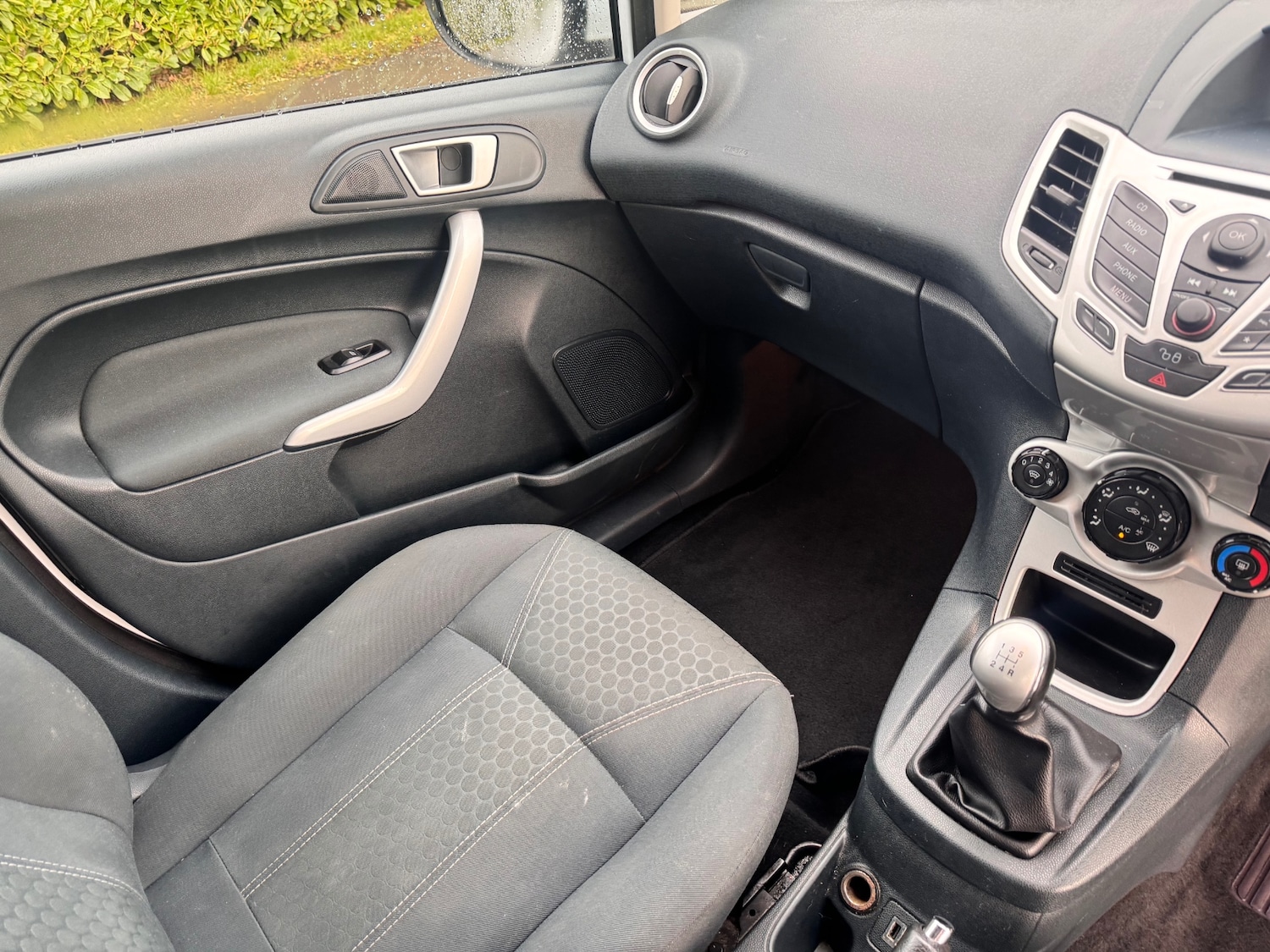 Used Ford Fiesta 2012 for sale - 77607850: Photo 22