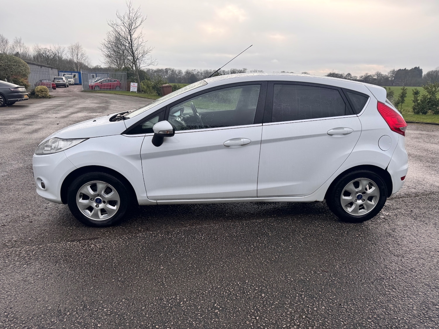 Used Ford Fiesta 2012 for sale - 77607850: Photo 8