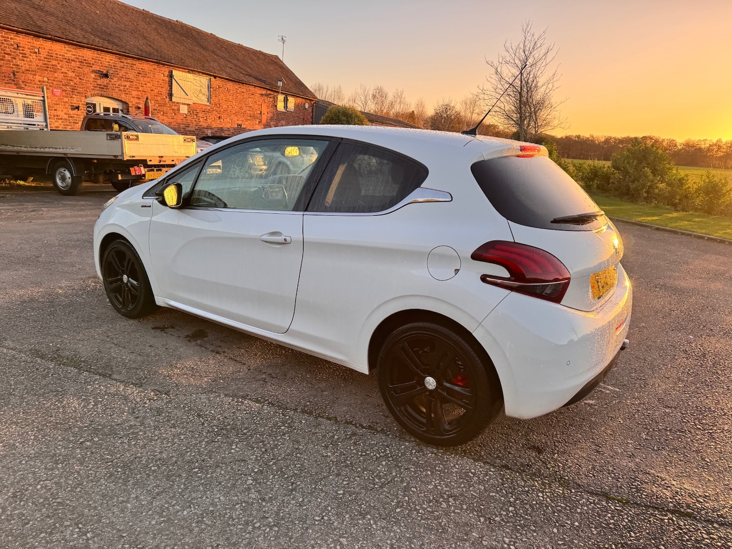 Used Peugeot 208 2015 for sale - 76566718: Photo 10