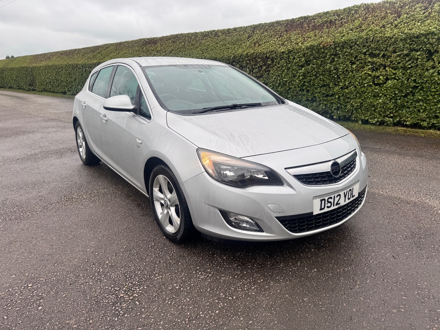 Used Vauxhall Astra 2012 for sale - 77781267: Photo 2