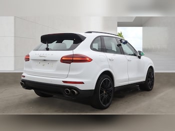 Used Porsche Cayenne 2016 for sale - 79243868: Photo