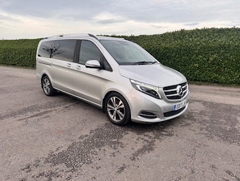 Used Mercedes-Benz V-Class 2017 for sale - 76412570: Photo
