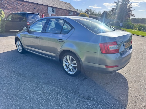 Used Skoda Octavia 2013 for sale - 76198626: Photo 10