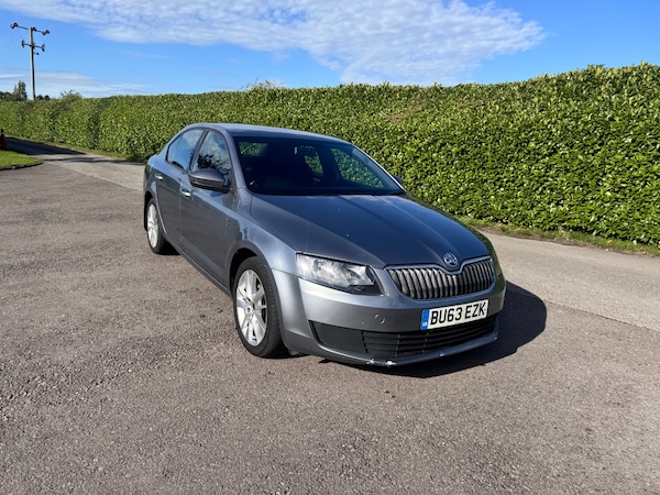 Used Skoda Octavia 2013 for sale - 76198626: Photo 2