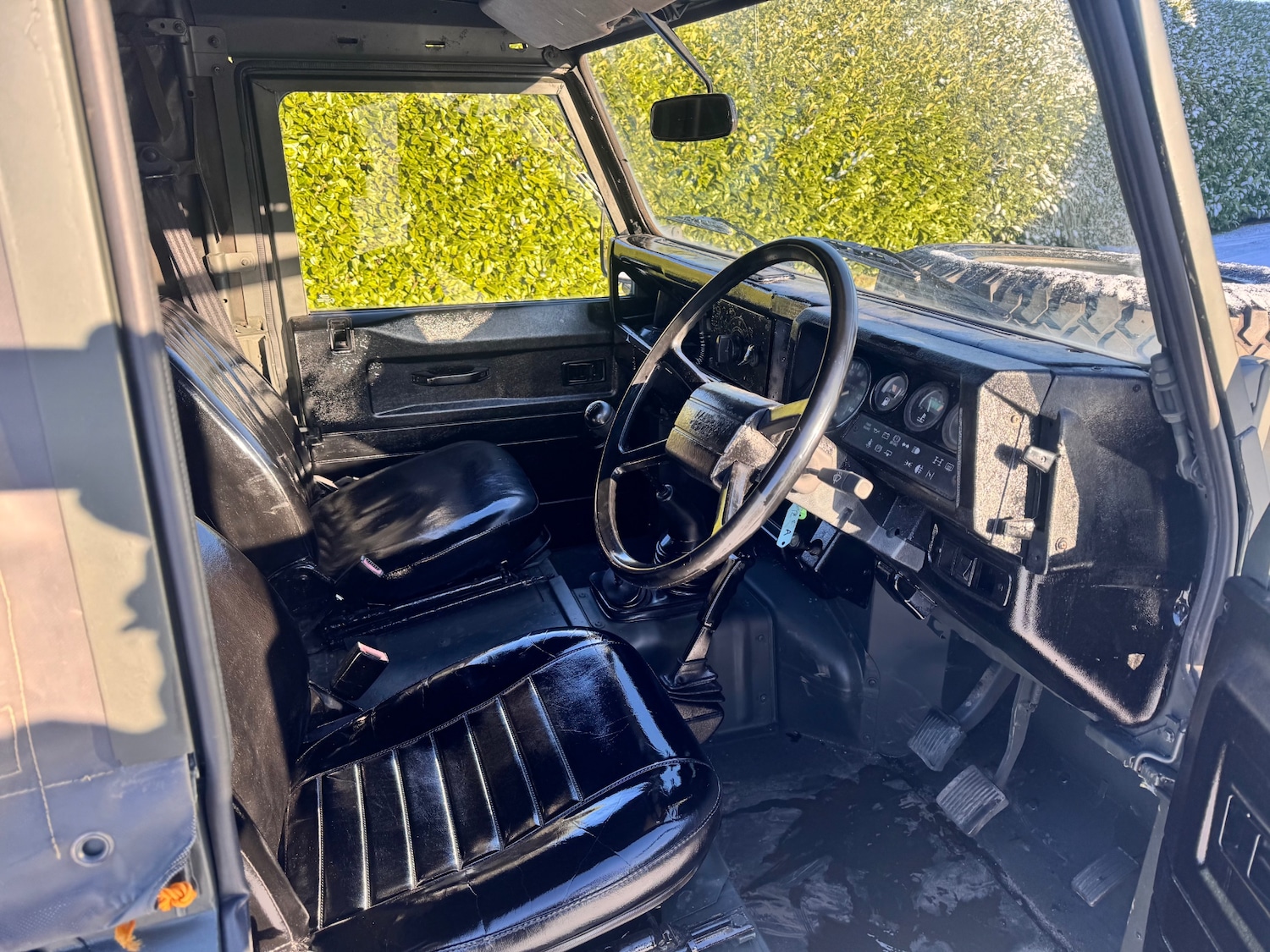 Used Land Rover Defender 110 1988 for sale - 77107758: Photo 13