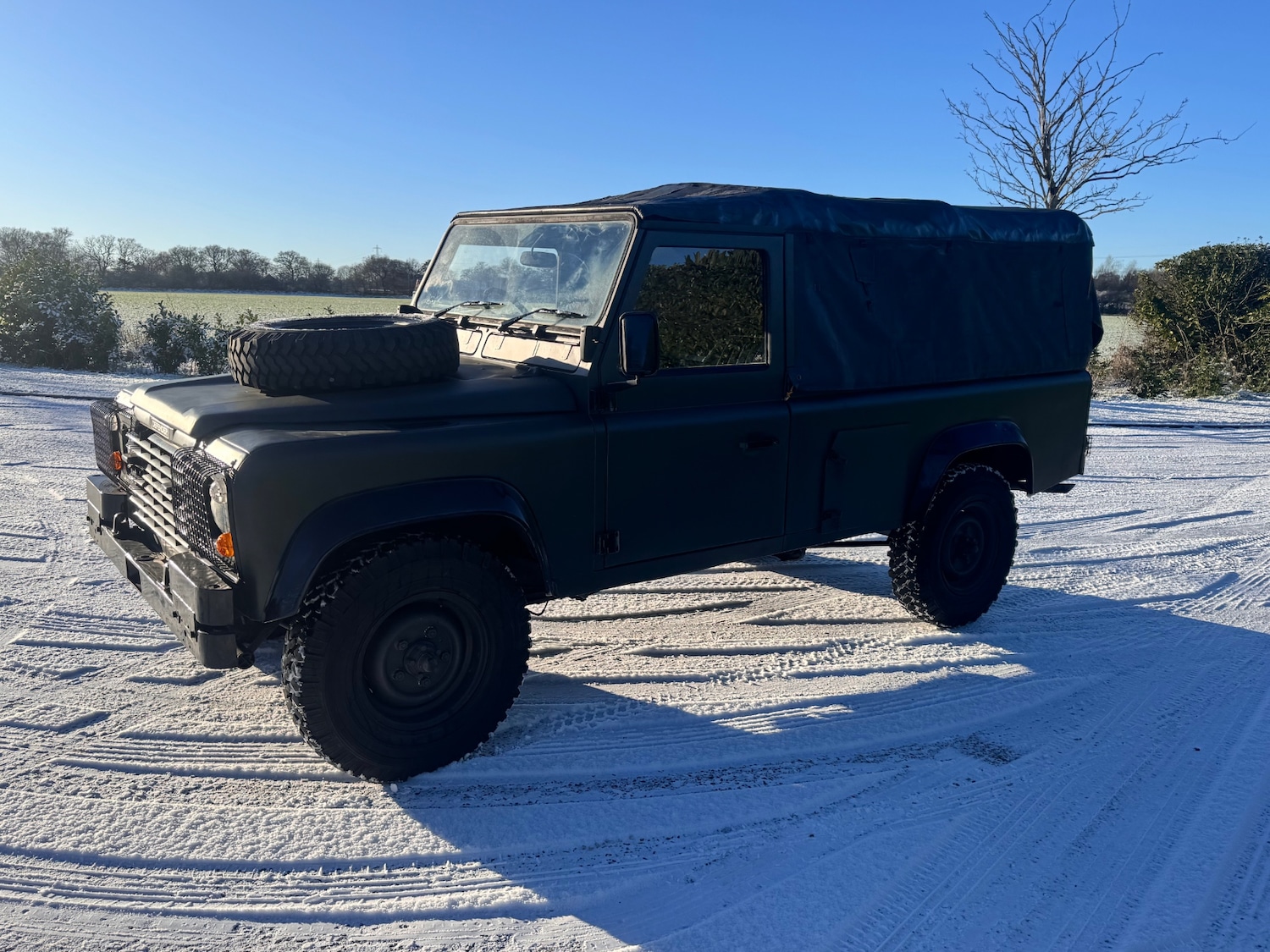 Used Land Rover Defender 110 1988 for sale - 77107758: Photo 6