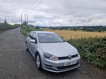 Used Volkswagen Golf 2015 for sale - 76492296: Photo