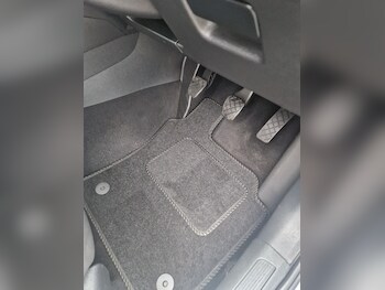 Used Volkswagen Golf 2015 for sale - 76492296: Photo