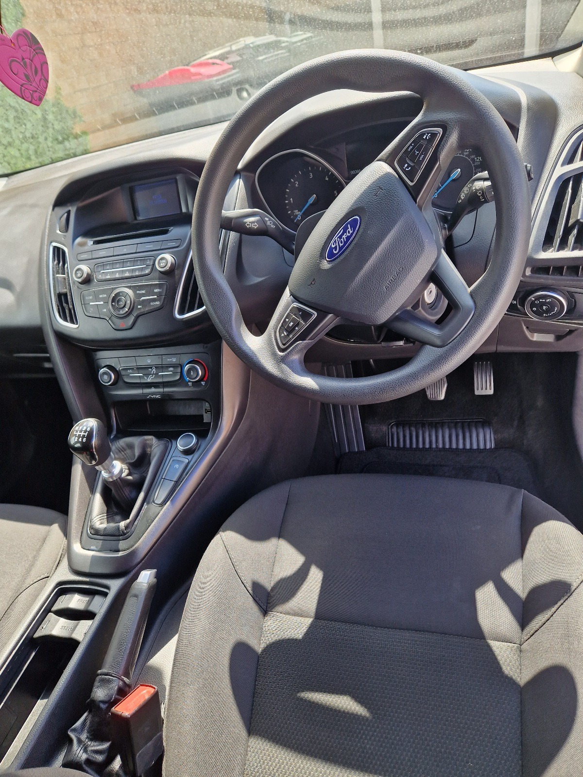 Used Ford Focus 2017 for sale - 76401838: Photo 3