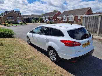 Used Ford Focus 2017 for sale - 76401838: Photo
