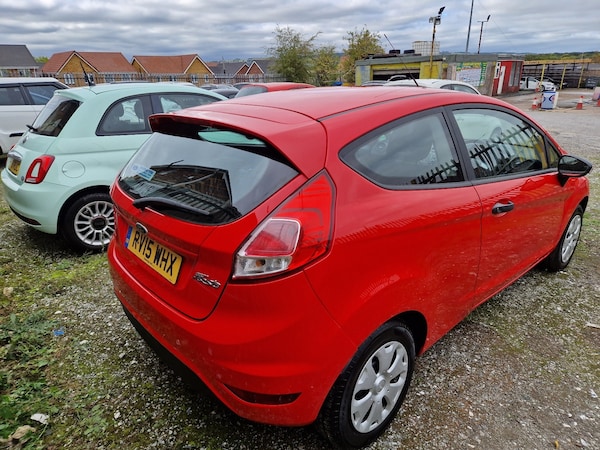 Used Ford Fiesta 2015 for sale - 76232617: Photo 3