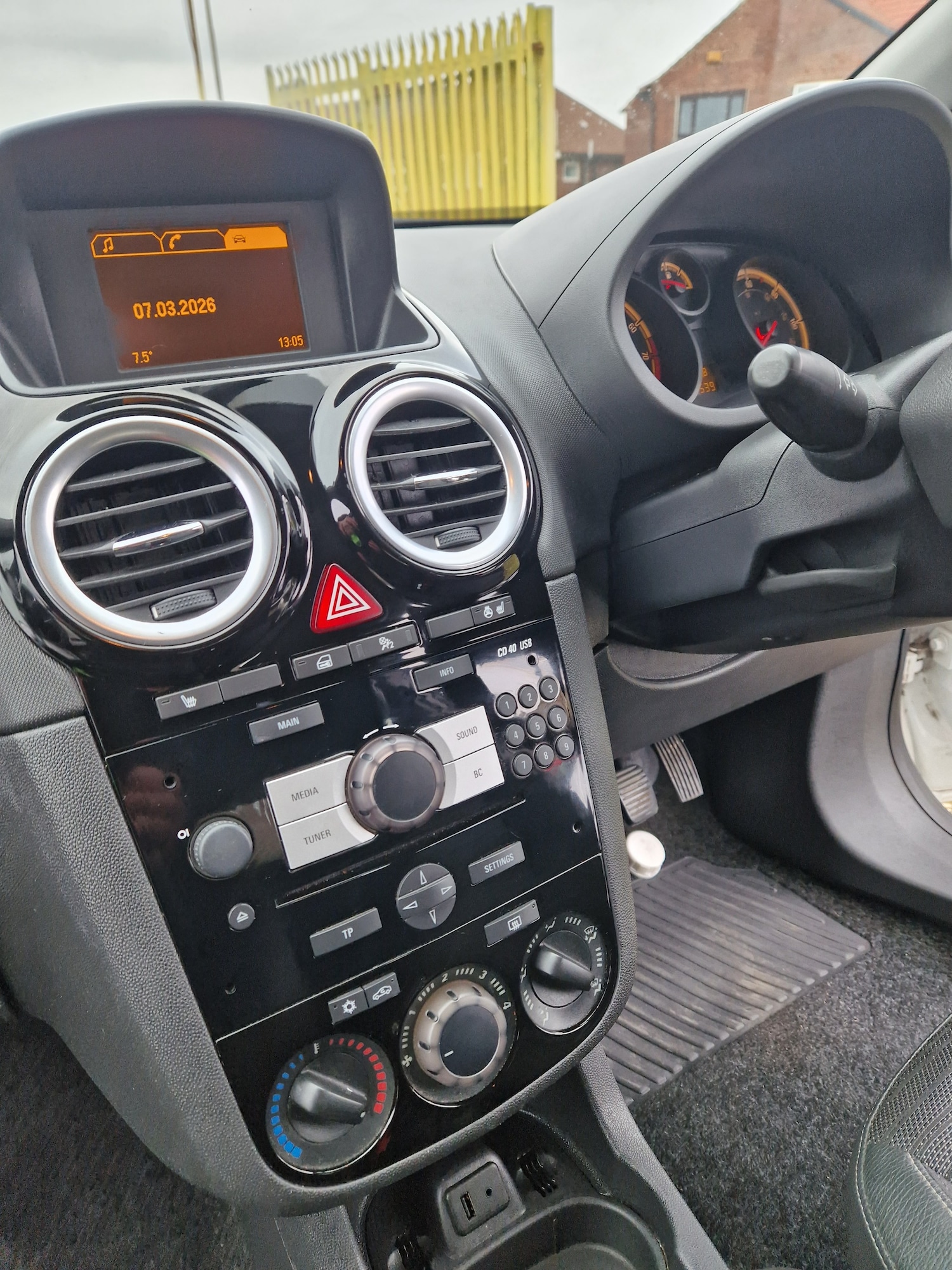 Used Vauxhall Corsa 2014 for sale - 77790390: Photo 12