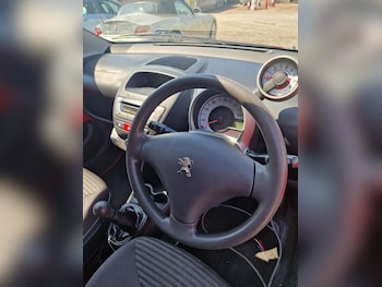 Used Peugeot 107 2014 for sale - 79207233: Photo