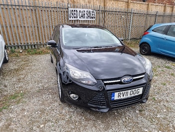 Used Ford Focus 2011 for sale - 75744913: Photo