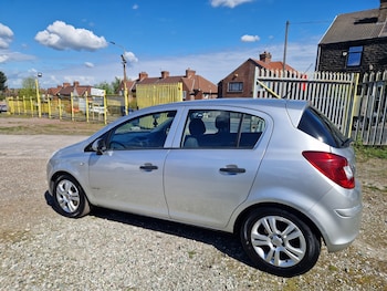 Used Vauxhall Corsa 2010 for sale - 78314520: Photo