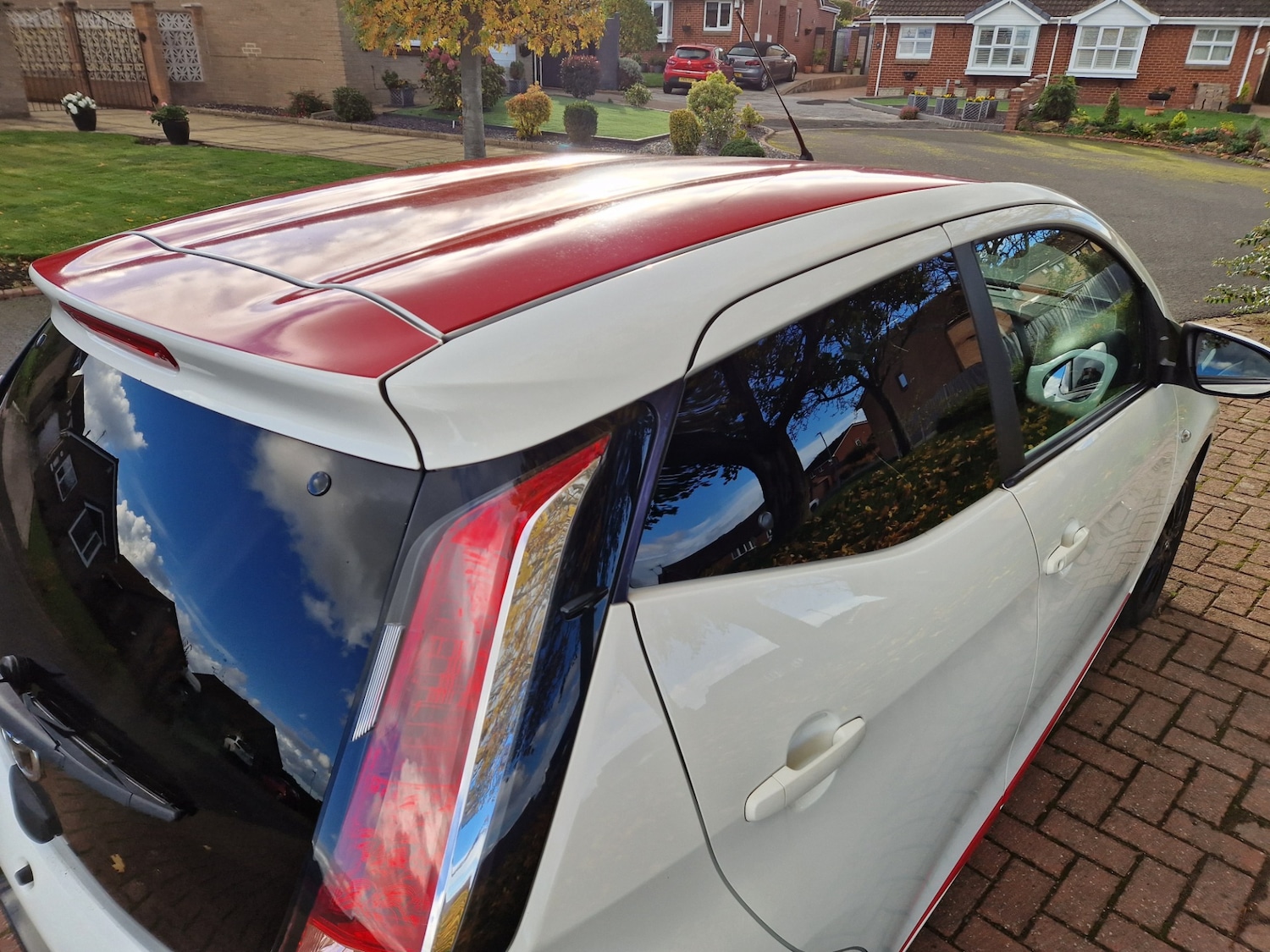 Used Toyota AYGO 2018 for sale - 76682508: Photo 2
