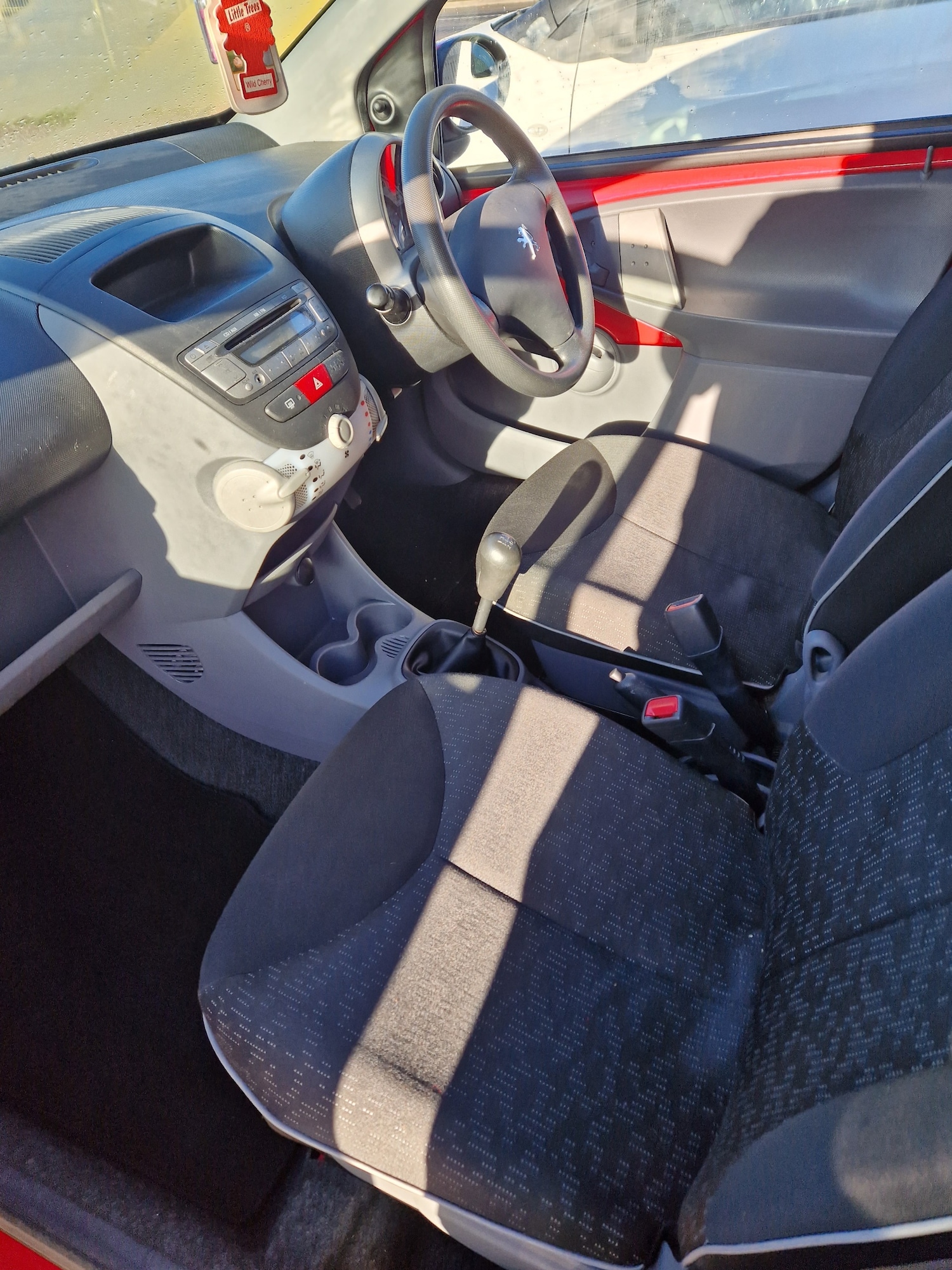 Used Peugeot 107 2012 for sale - 77570276: Photo 6