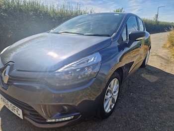 Used Renault Clio 2016 for sale - 79514163: Photo