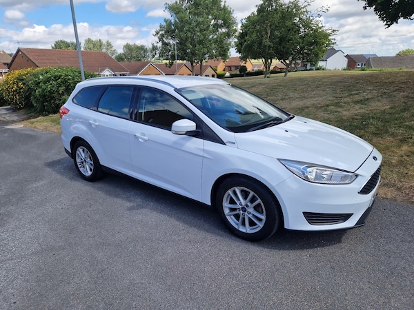 Used Ford Focus 2017 for sale - 75575646: Photo 1