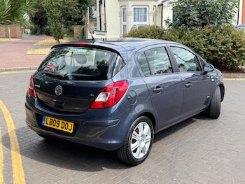 Used Vauxhall Corsa 2009 for sale - 79465175: Photo