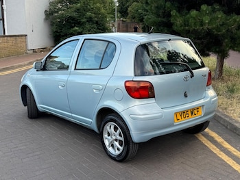Used Toyota Yaris 2005 for sale - 79189034: Photo