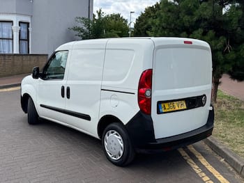 Used Vauxhall Combo 2017 for sale - 79741518: Photo
