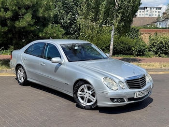 Used Mercedes-Benz E Class 2008 for sale - 79247867: Photo