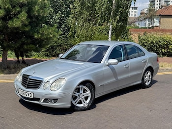 Used Mercedes-Benz E Class 2008 for sale - 79247867: Photo