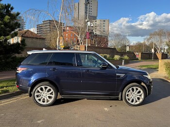Used Land Rover Range Rover Sport 2015 for sale - 78548854: Photo