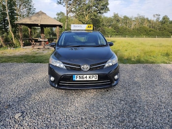Used Toyota Verso 2014 for sale - 78759333: Photo