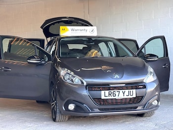 Used Peugeot 208 2017 for sale - 78661289: Photo