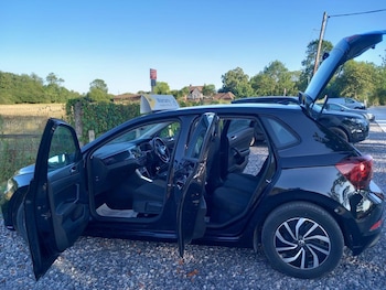 Used Volkswagen Polo 2023 for sale - 79522415: Photo