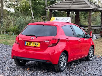 Used Toyota Yaris 2016 for sale - 79668475: Photo