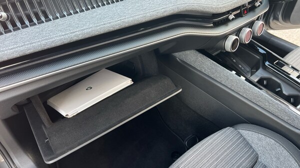 Used Skoda Superb 2024 for sale - 75526613: Photo 31