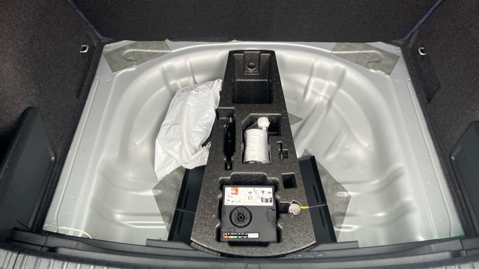 Used Skoda Karoq 2024 for sale - 76870821: Photo 32