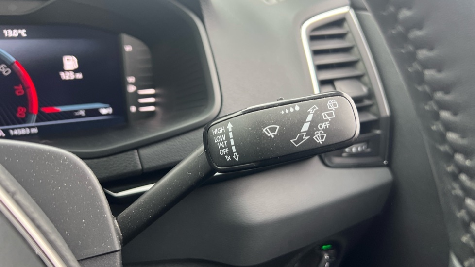 Used Skoda Karoq 2024 for sale - 76870821: Photo 53