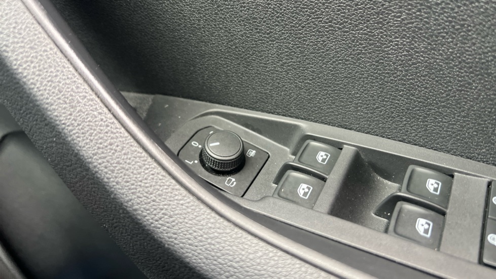 Used Skoda Karoq 2024 for sale - 76870821: Photo 67